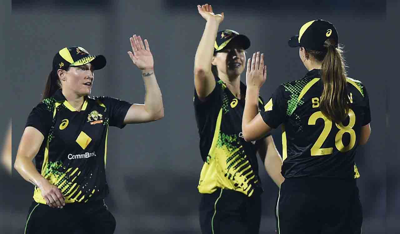 3rd T20I: Perry, Harris and bowlers guide Australia Women to 21-run win over India