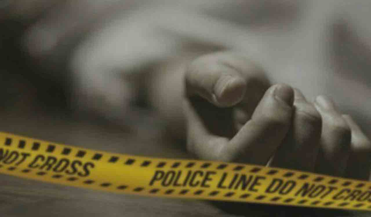 Hyderabad: Man ends life at Madhapur