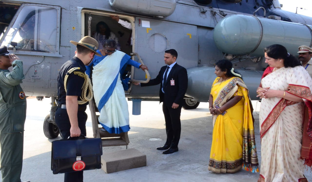 President Droupadi Murmu visits Yadadri temple, participates in special pooja