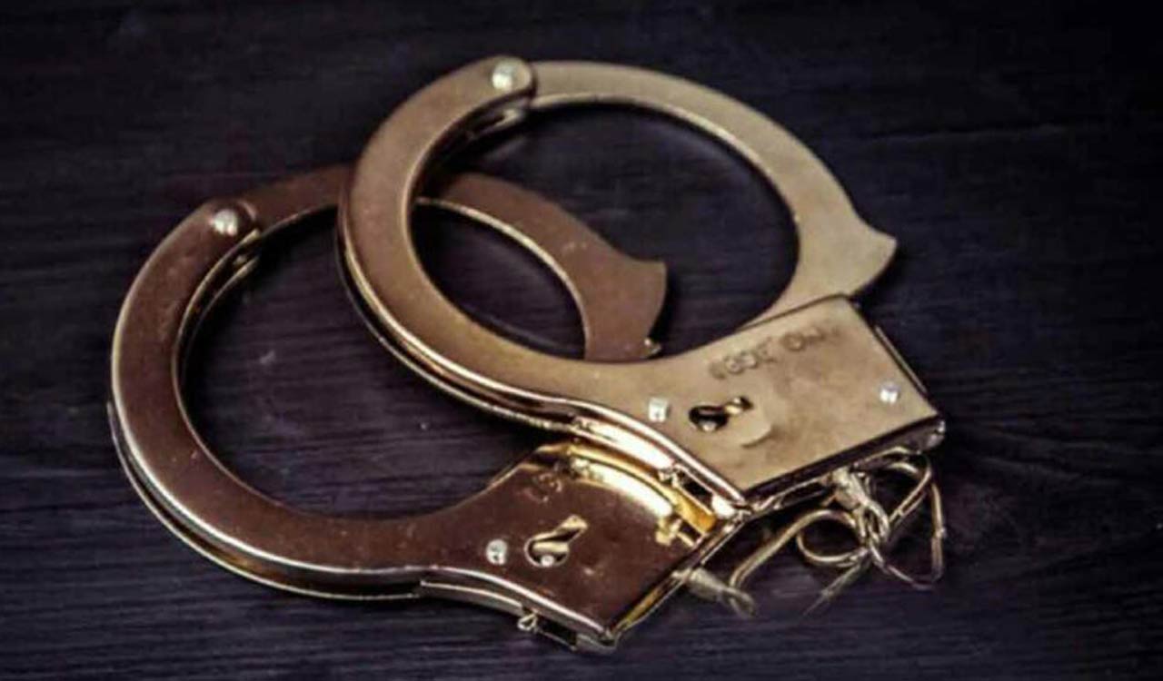 Hyderabad: Five held for jewelry shop robbery in Nagole