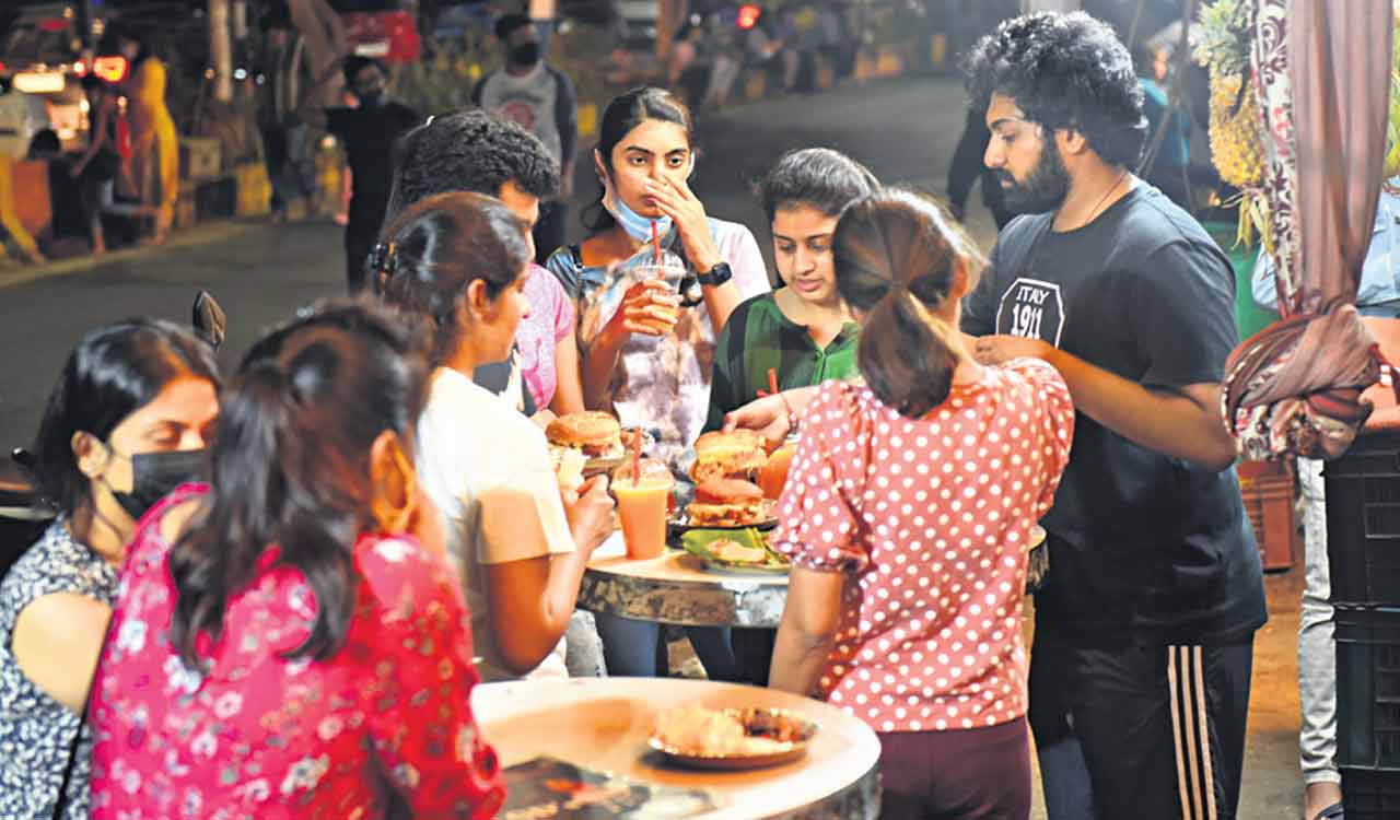 Snack smart, choose easy-to-digest food at night