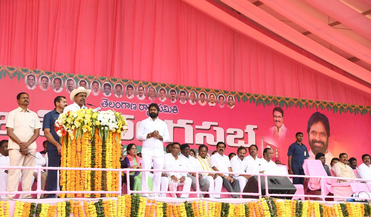 Canal works for Palamuru Rangareddy LIS to begin soon: CM KCR
