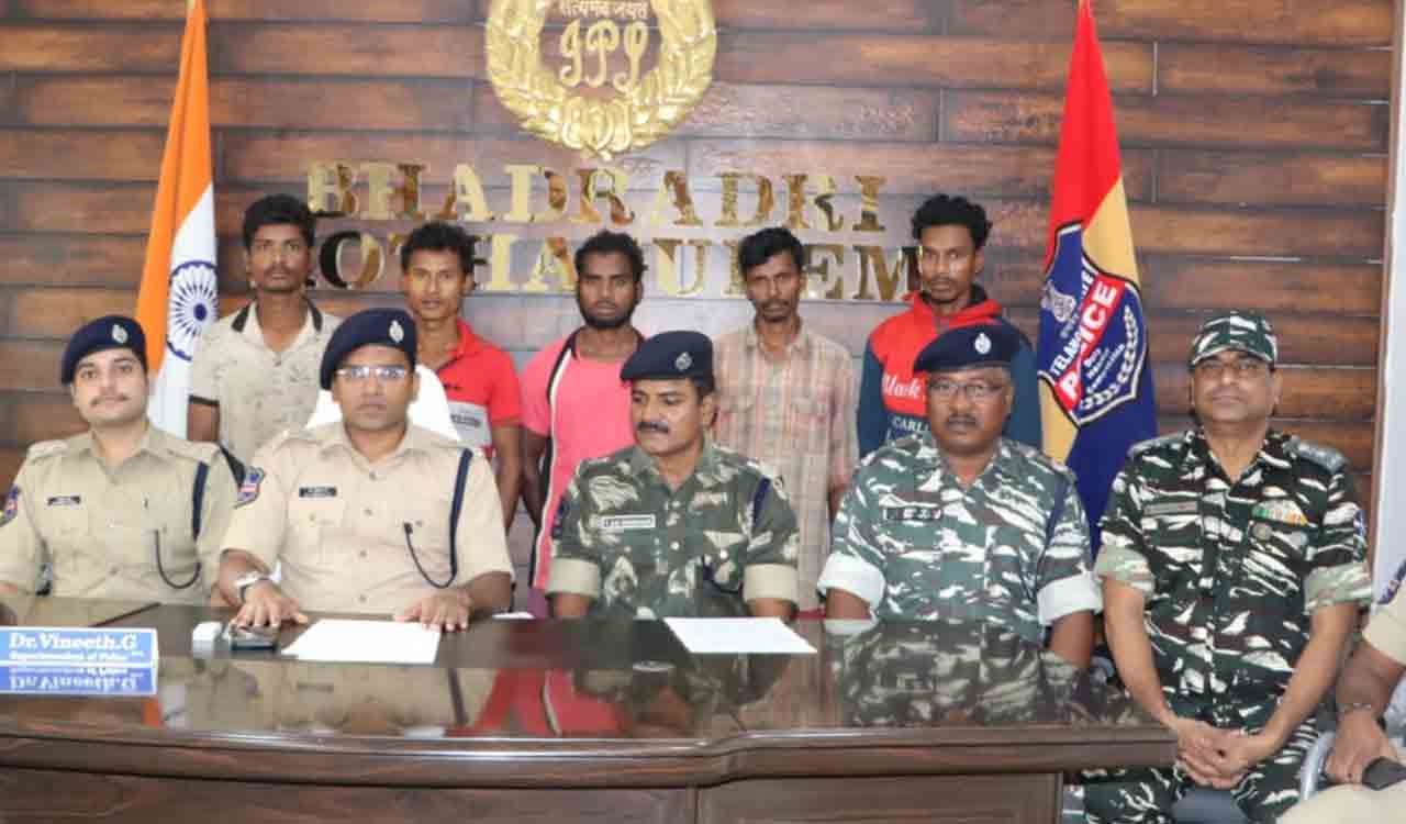 Kothagudem Police arrest five Maoists militia members in Cherla