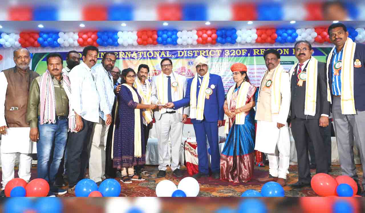 Lions Club donates Rs 4 lakh worth items to govt schools in Warangal, Hanamkonda