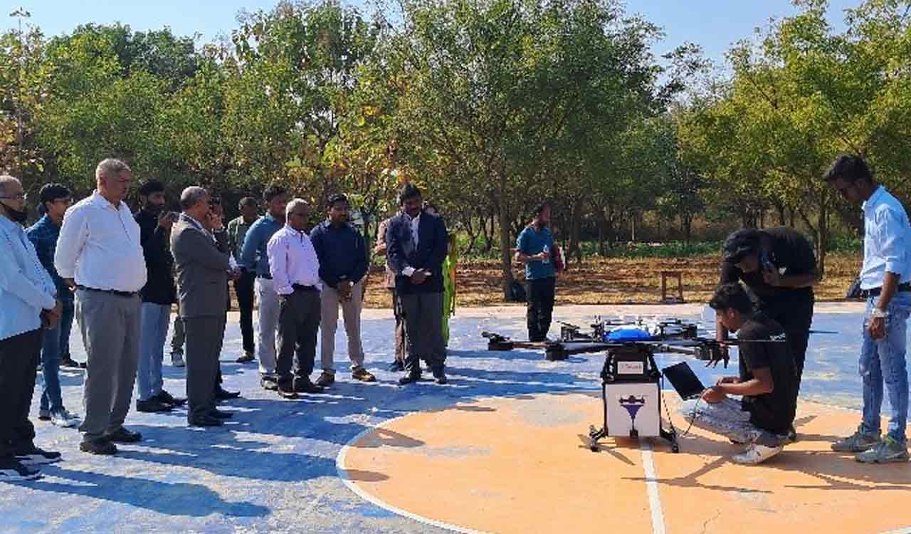 Warangal: SR varsity startup does door delivery of medicines using drones