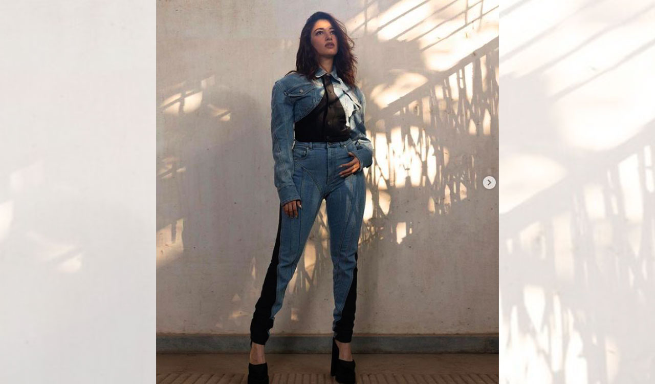 The newest style in tinsel town is two-toned jeans