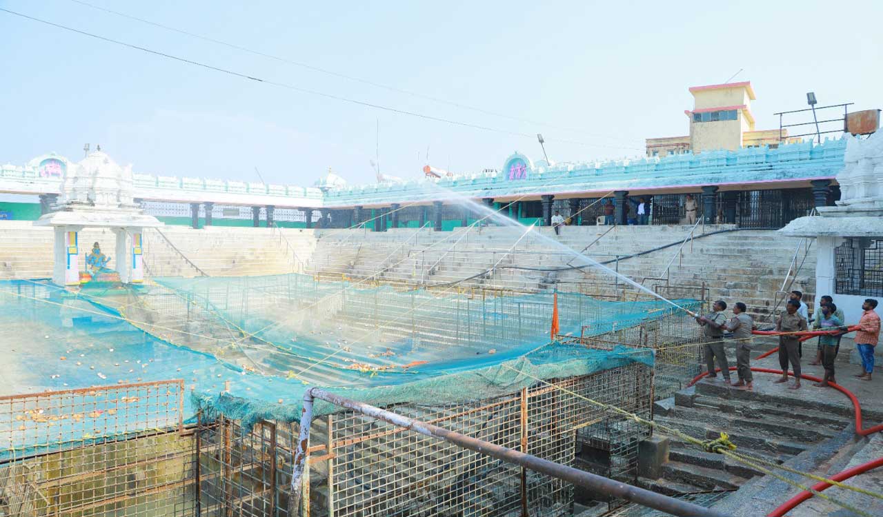 Vemulawada temple tank to be opened for devotees on Sunday