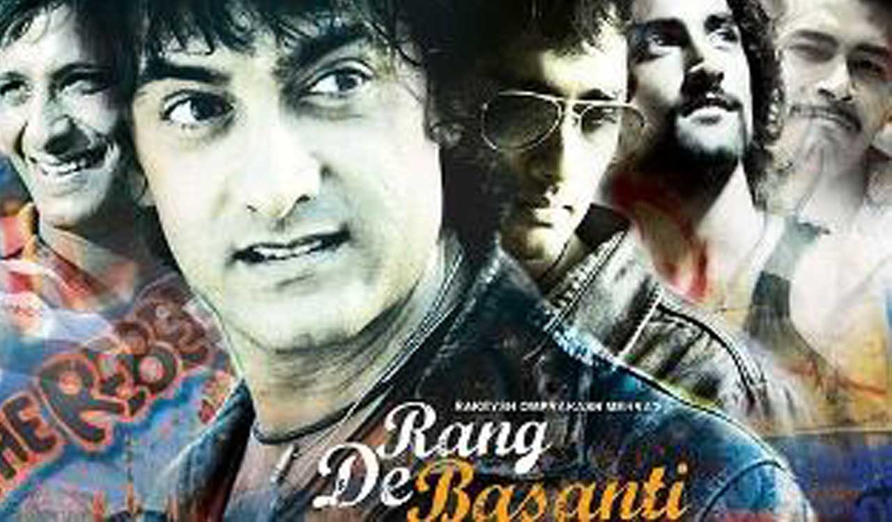 ‘Rang De Basanti’ completes 17 years, fans shower love on the film on Twitter