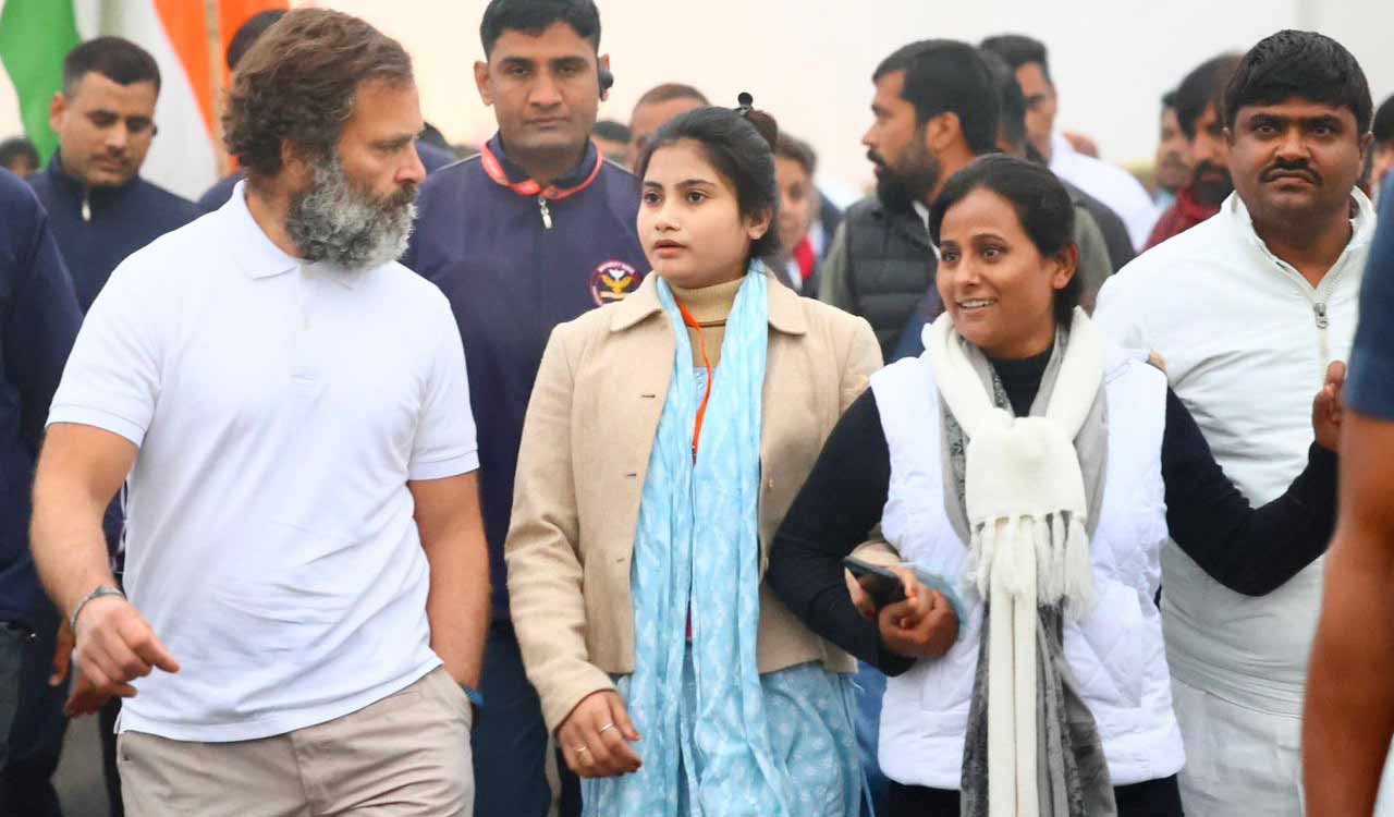 Bharat Jodo Yatra resumes journey in Uttar Pradesh