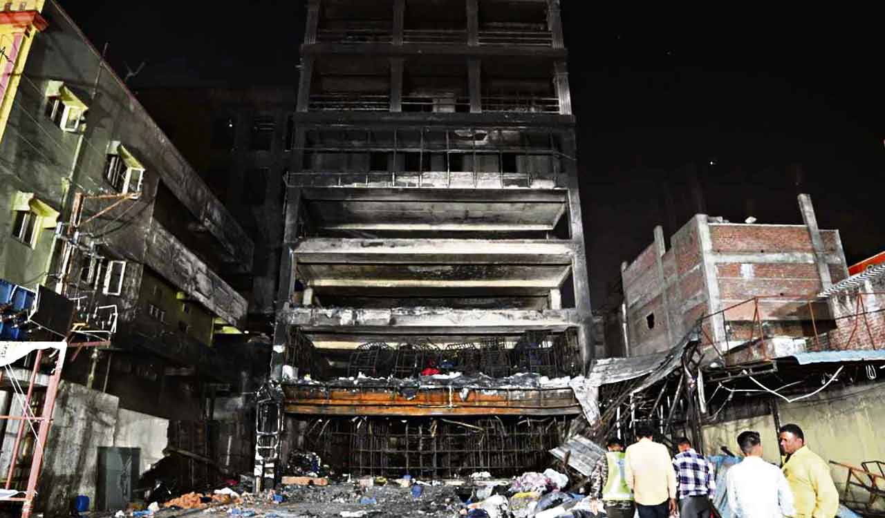 Hyderabad: Demolition of fire-hit building begins