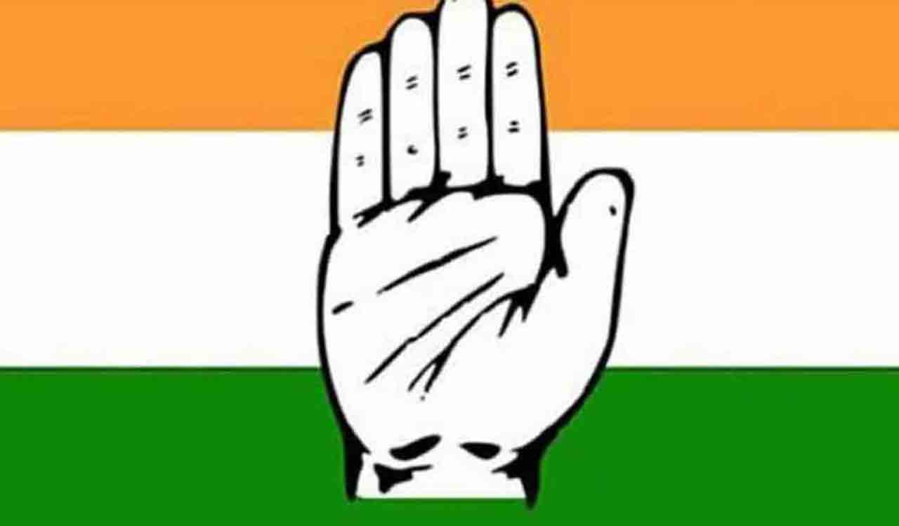 Telangana Congress lodges complaint with police against 12 MLAs who shifted loyalties to BRS