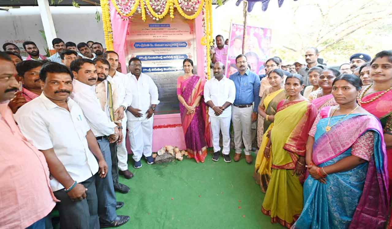 Students of govt schools performing better than of corporate schools: Education Minister