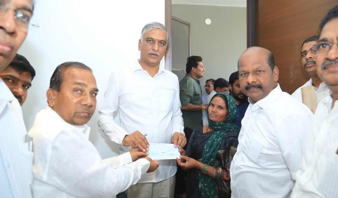 Widow, mother of three daughters, given financial assistance in Sangareddy