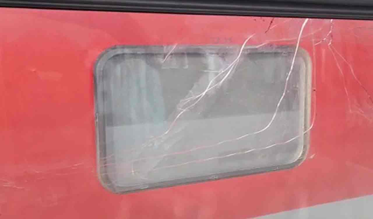 Stones pelted at Vande Bharat Express again, passengers in fear
