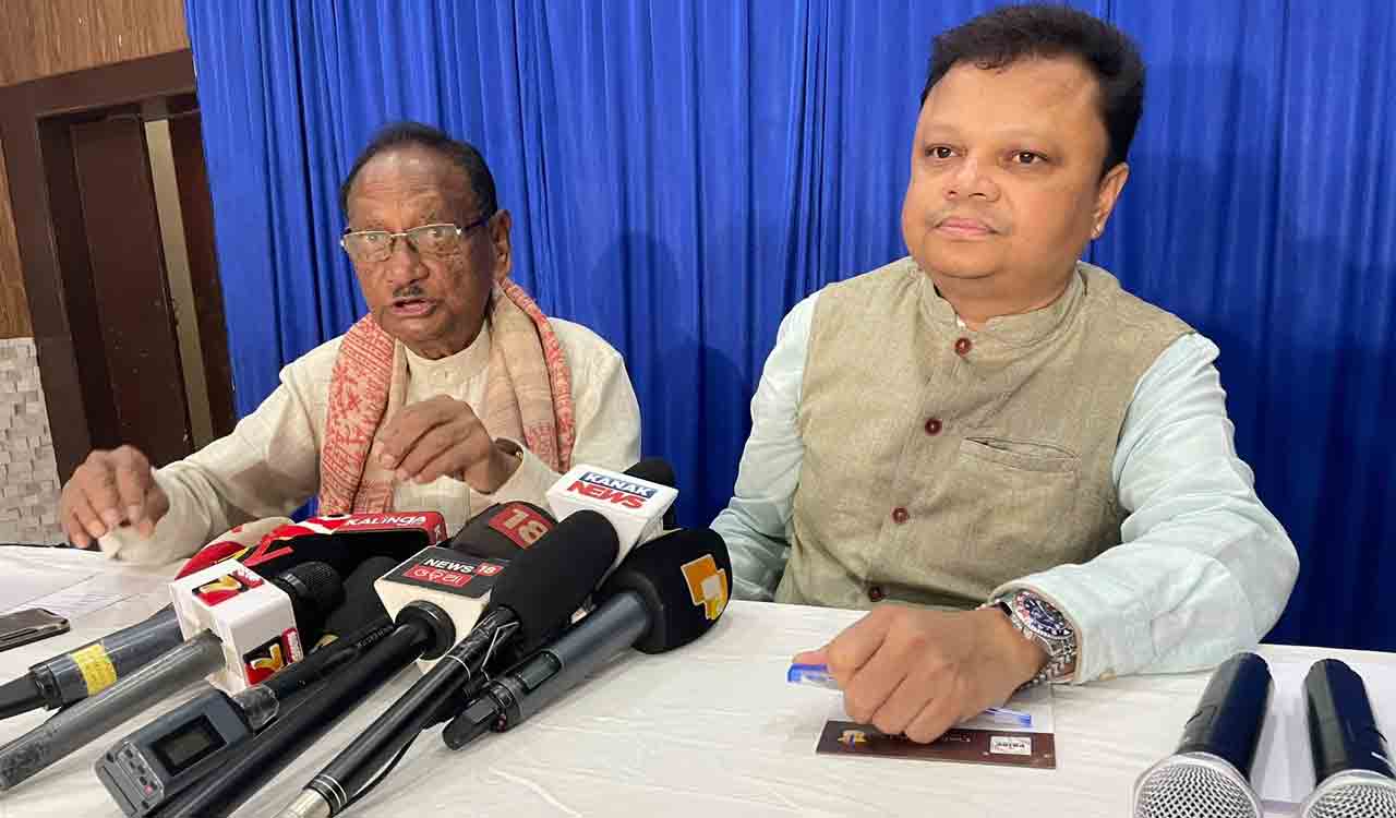 Former Odisha CM Gamang, son Sishir quit BJP, likely to join BRS