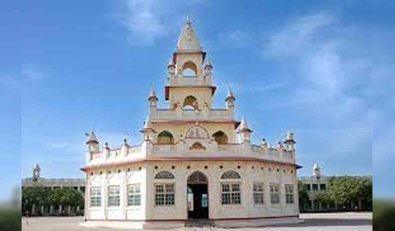 ‘Juniors forced into lesbian relationships’, claims hostel inmate of Gujarat’s Gurukul