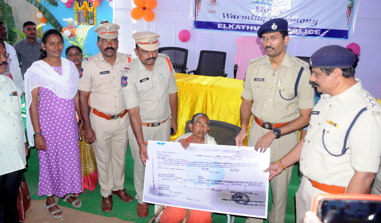 Telangana: Kazipet Police build house for destitute old woman