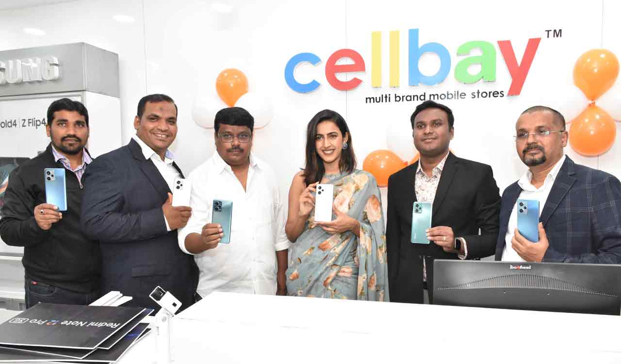 Actress Niharika Konidela unveils Redmi Note 12 5G Series at Gachibowli