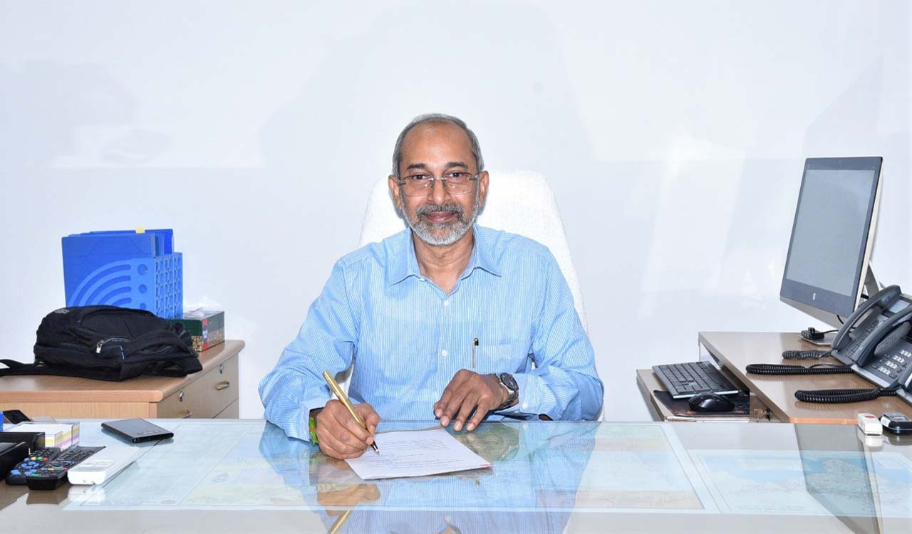 Uday Kumar Reddy assumes charge as AGM of South Central Railway