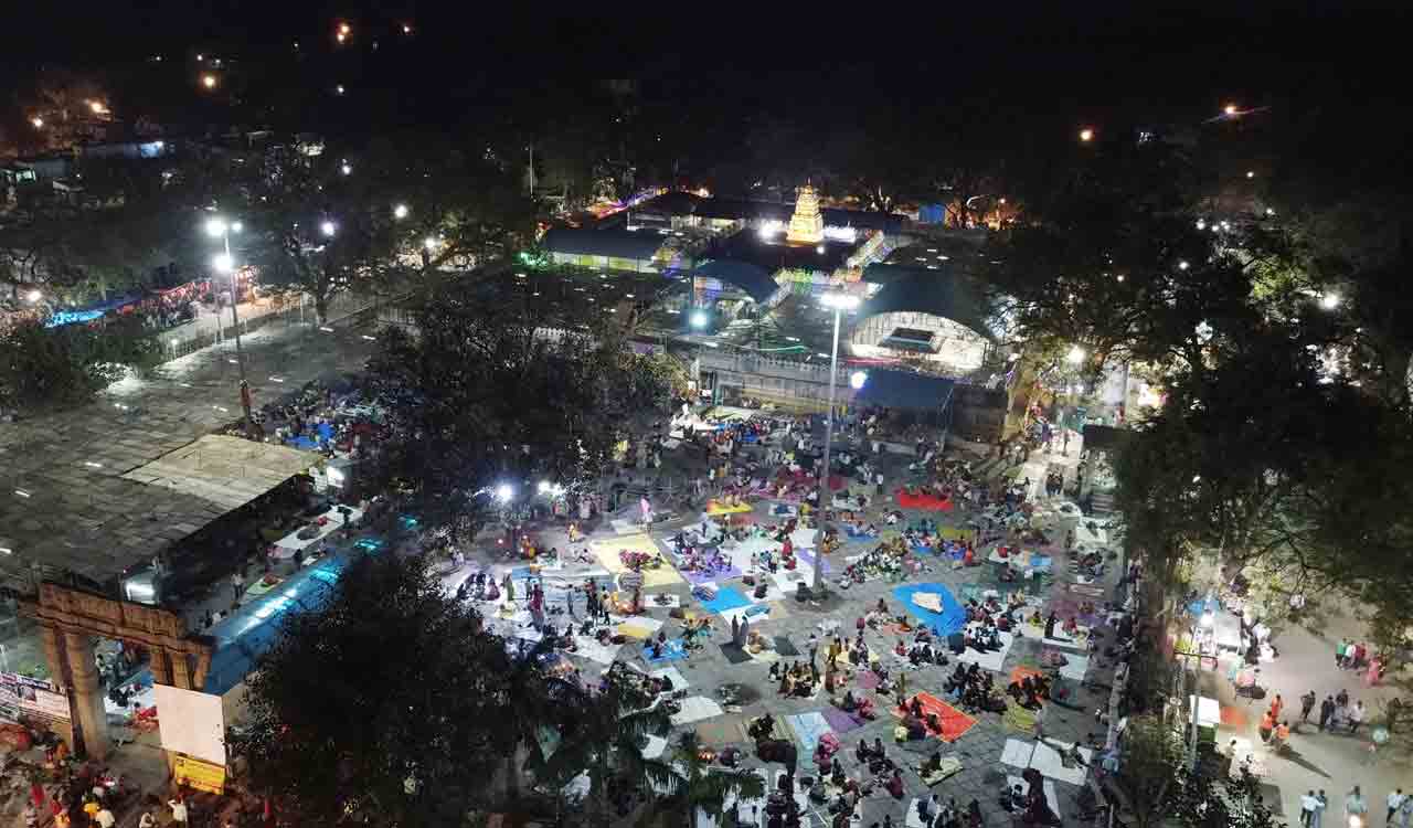 Inavolu Mallikharjuna Swamy jatara commences on grand note