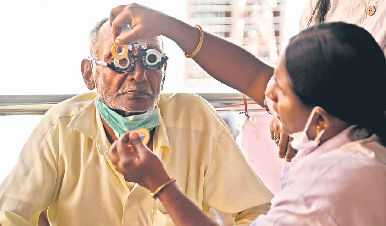 Telangana: Giving the gift of sight, Kanti Velugu surges ahead
