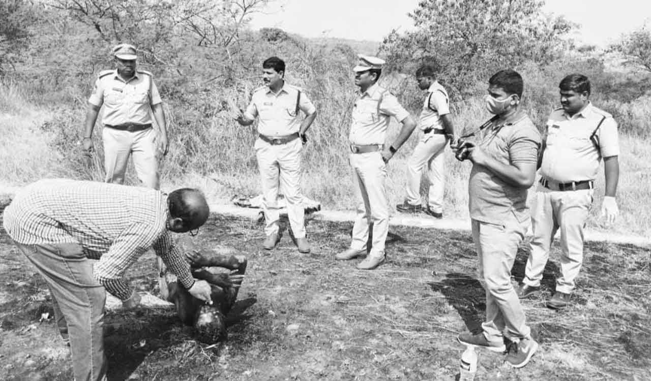 Man killed, body set on fire in Sangareddy