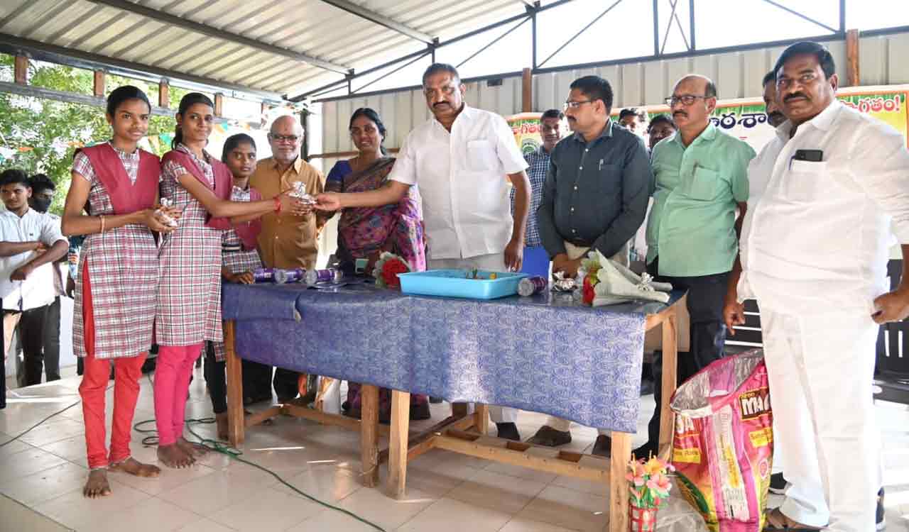 Municipal Corporation of Karimnagar launches Vidya Cheyutha