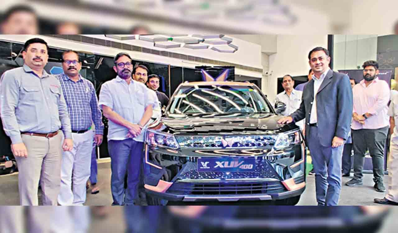 Hyderabad: Mahindra’s Much-awaited XUV400 Electric SUV Launched ...