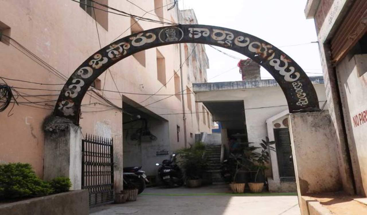 In-charge sub registrars administer Mancherial SRO