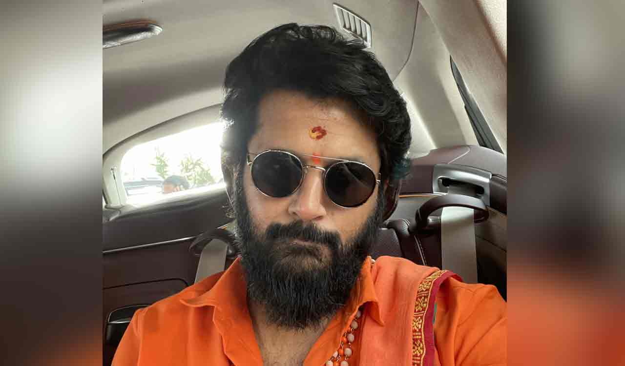 Nithiin launches hotel in Manikonda; seen in Anjaneya Mala