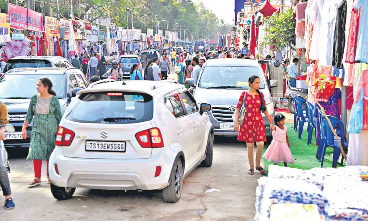 Hyderabad: Vehicles allowed into Numaish grounds till 3 pm