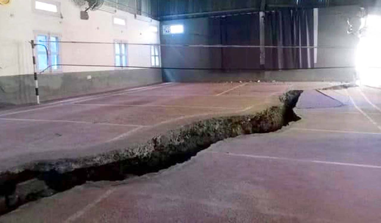 Panic grips Joshimath as cracks emerge in houses, CM orders evacuation