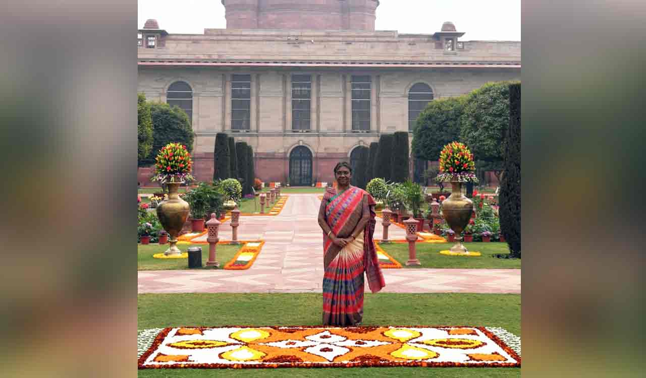 Prez Murmu attends opening of ‘Amrit Udyan’ gardens for public