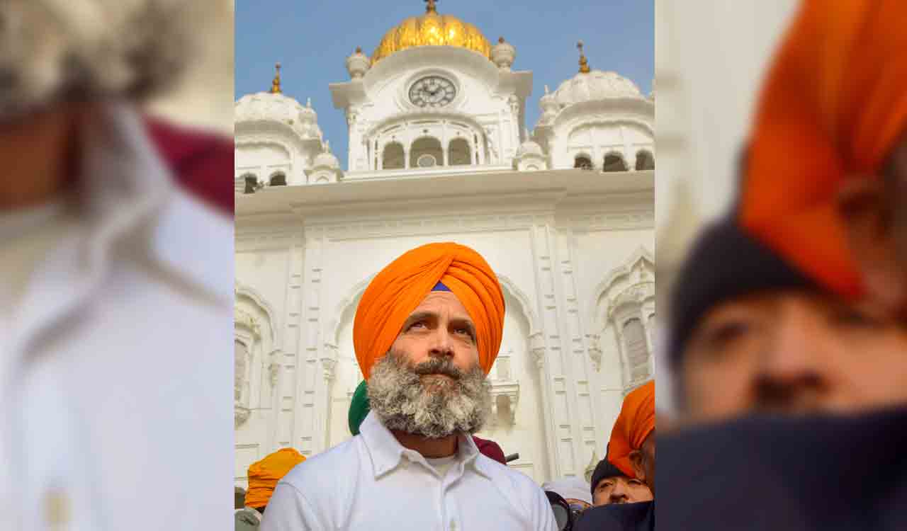 Rahul offers prayers at Golden Temple ahead of Punjab leg of Bharat Jodo Yatra