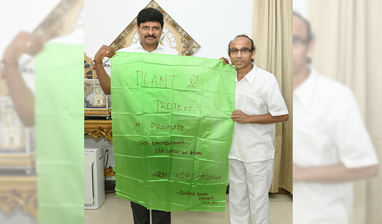 Hyderabad: Renowned activist Satish Sikha meets MP Joginpally Santosh Kumar