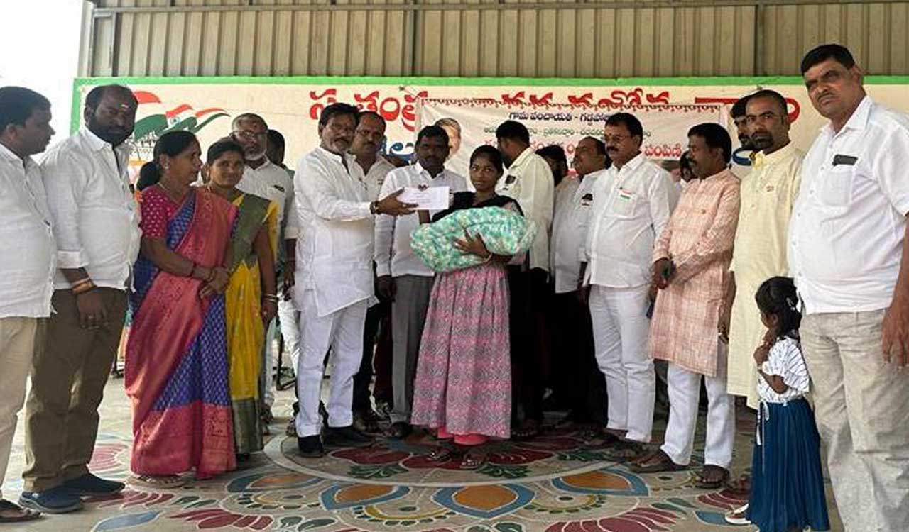 Sangareddy: Sarpanch keeps promise of money to girl children born last year