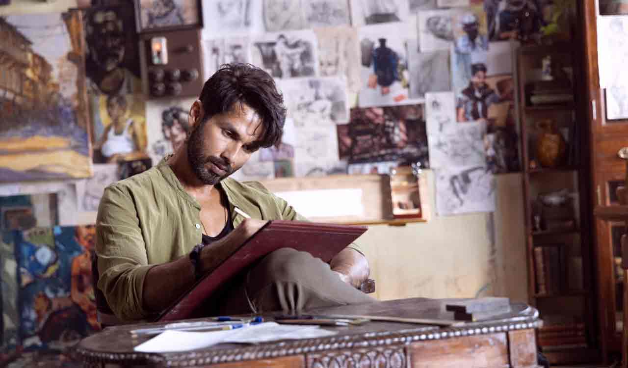 Shahid Kapoor shares his experience working with directors Raj and DK for ‘Farzi’