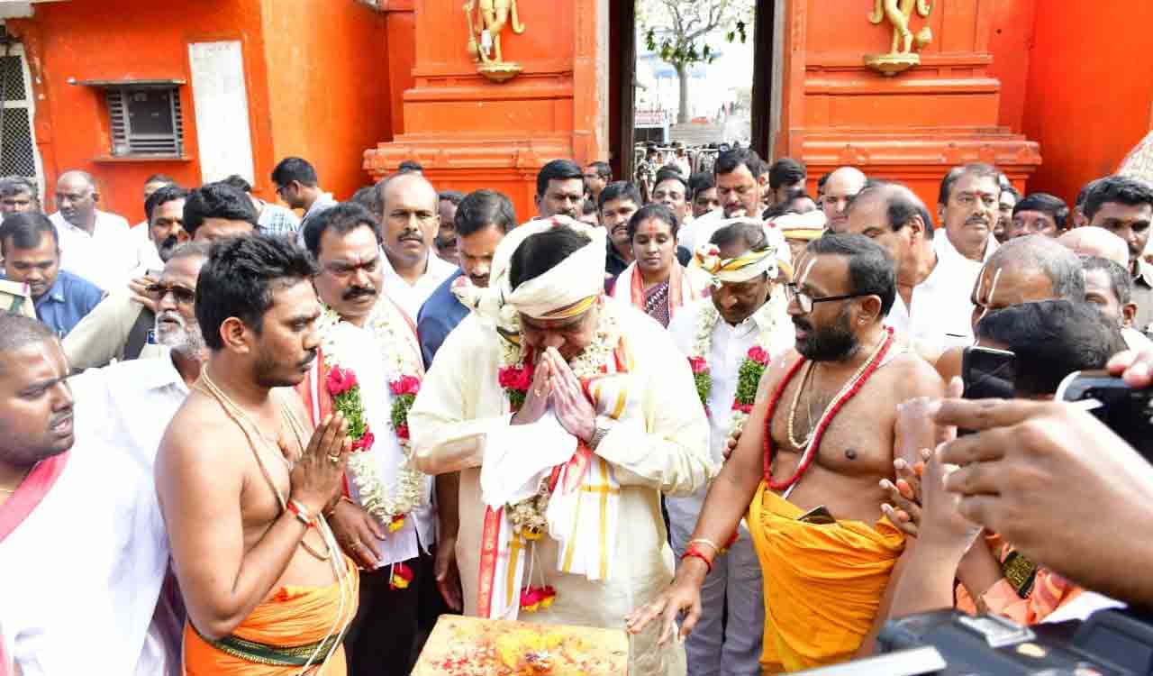 Telangana committed to development of temples: Speaker