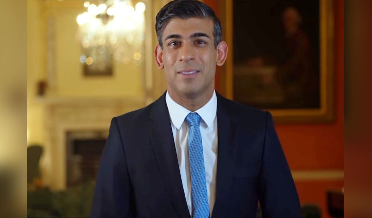 Sunak pledges to halve inflation, boost economy