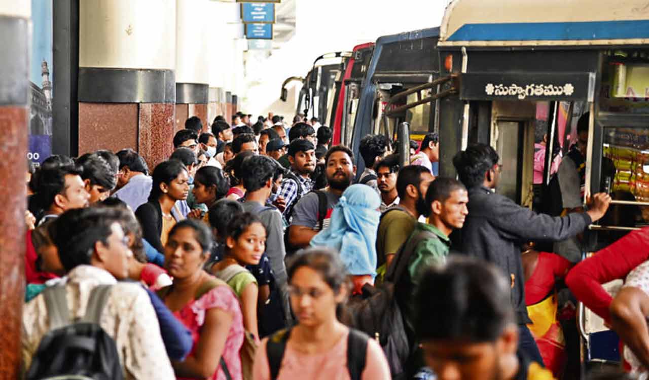 Over 2.8 crore passengers avail TSRTC bus services for Sankranti