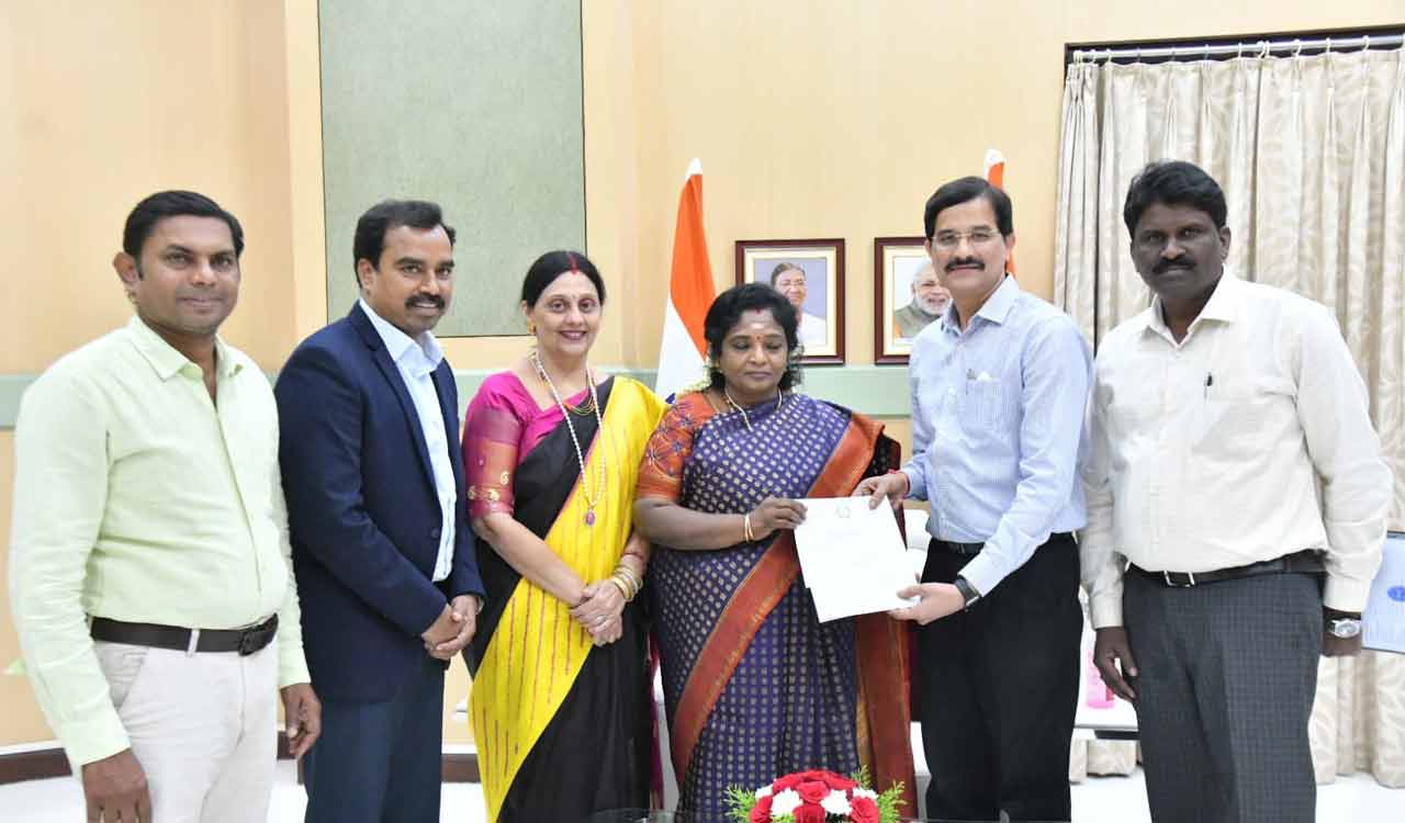 Telangana Governor urged to take steps to recruit university teachers