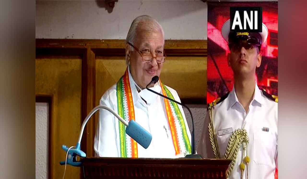 Those who are born, eat and drink in India should be called ‘Hindu’: Kerala Governor Arif Mohammad