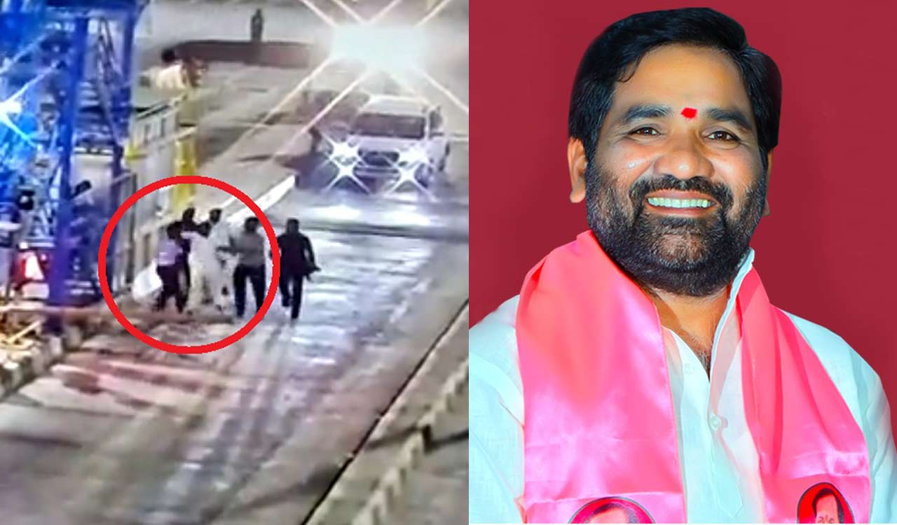 Toll collection on incomplete highway: MLA Durgam Chinnaiah slaps toll plaza staffer