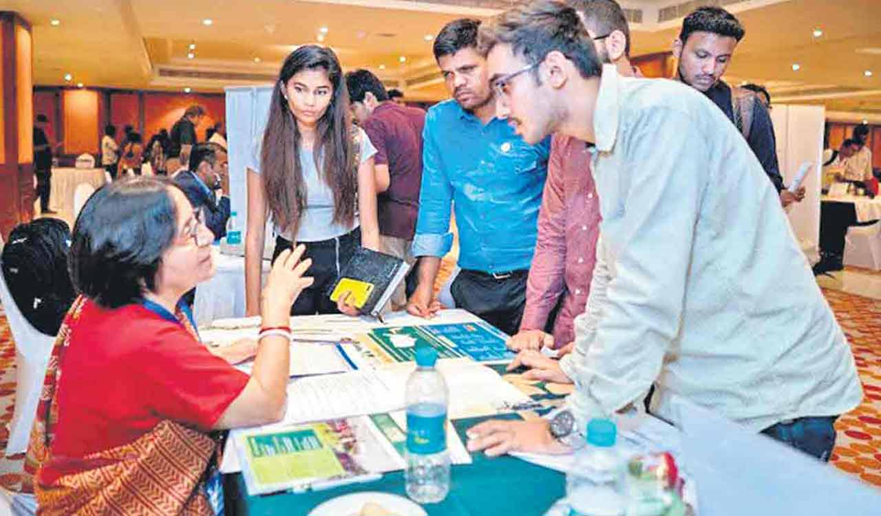 Rise in Telugu students heading to US varsities