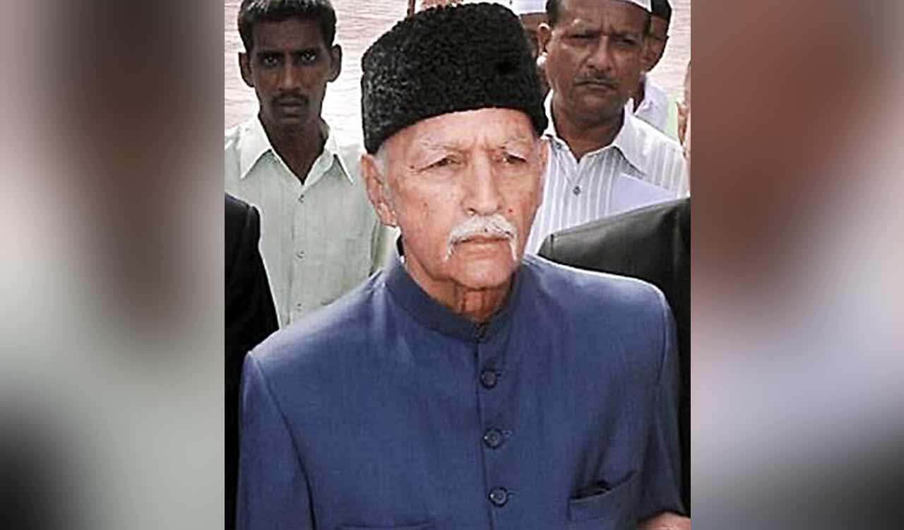 Who was Mukarram Jah, titular 8th Nizam of Hyderabad, who owned 6 palaces?