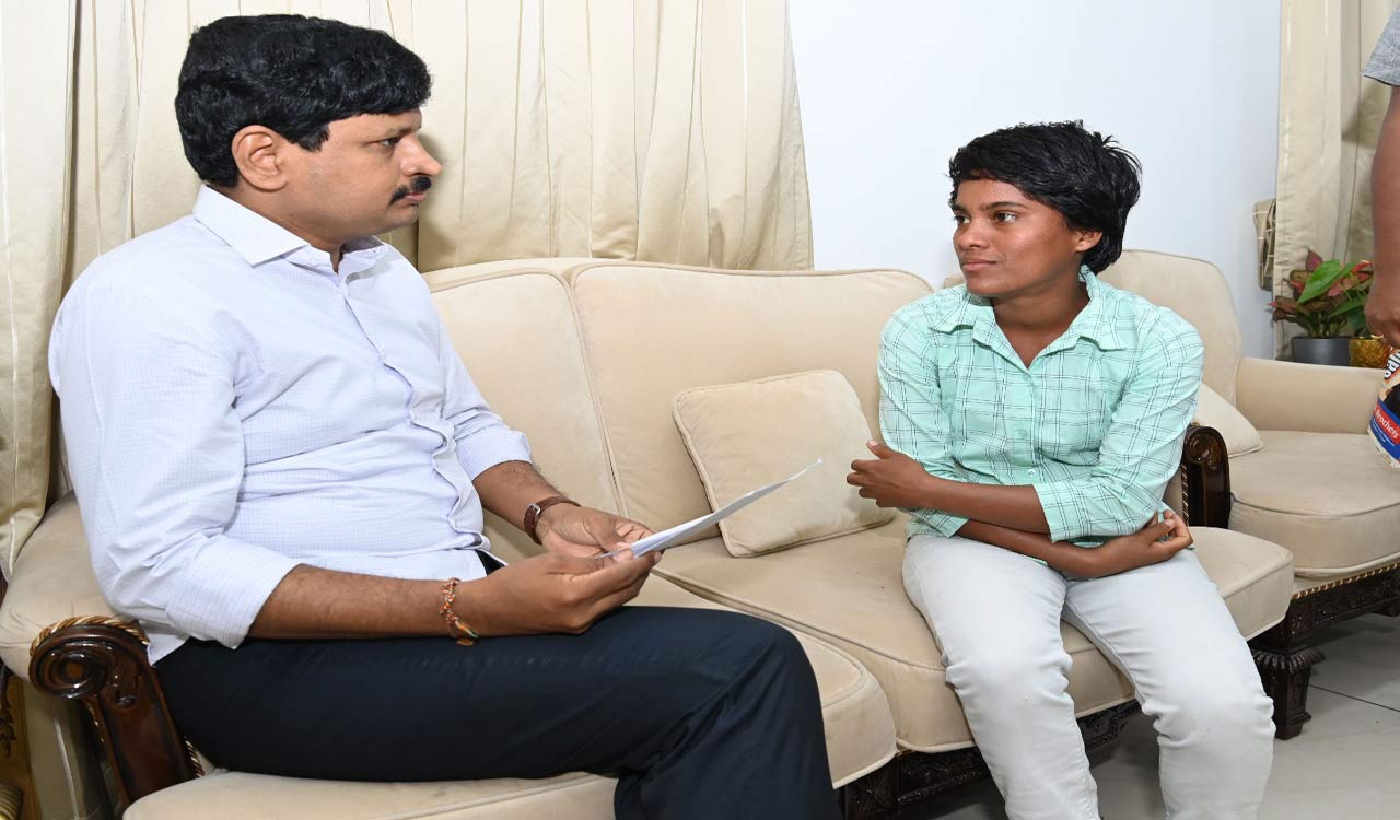 Tribal student Banothu Vennela to climb Mount Kilimanjaro in Tanzania