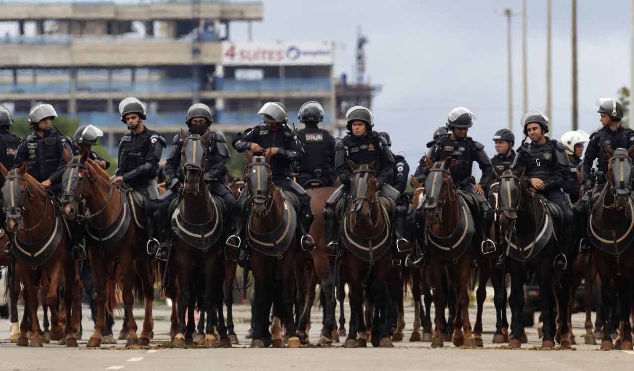 Brazil cracks down post-riot, vows to protect democracy