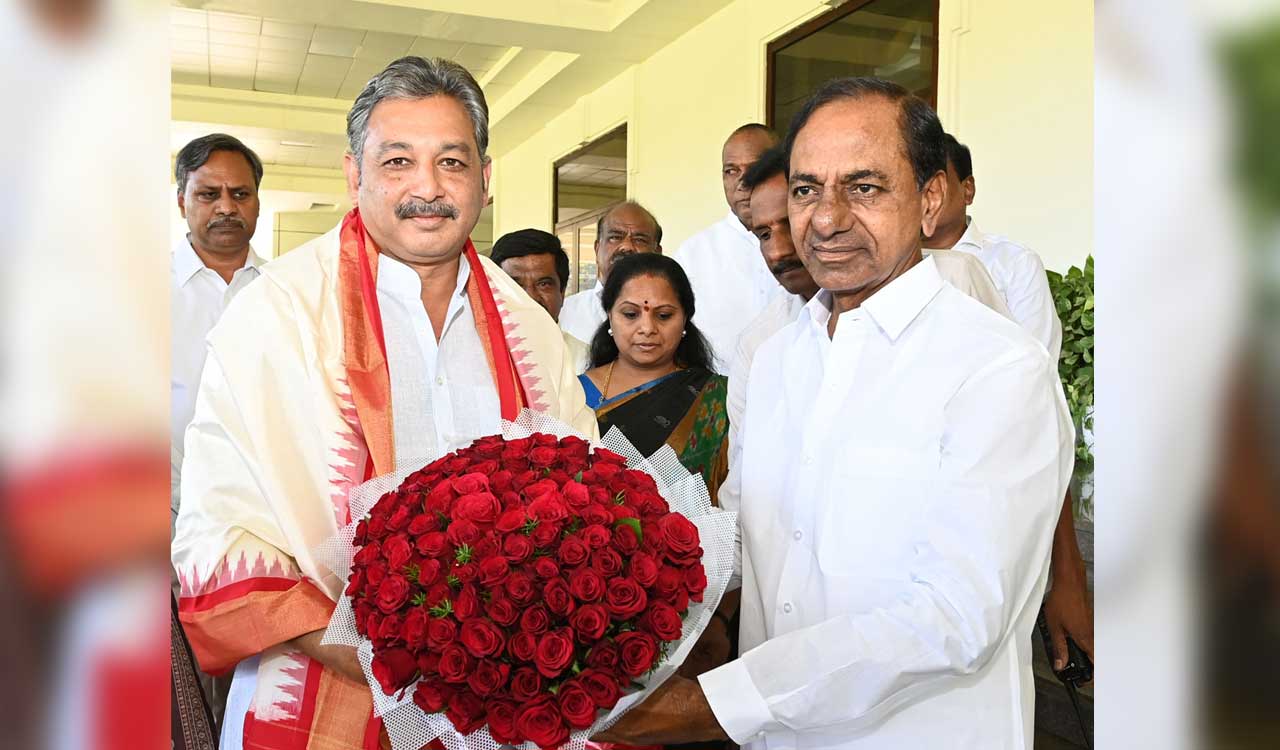 Shivaji descendant and former BJP MP praises Telangana model