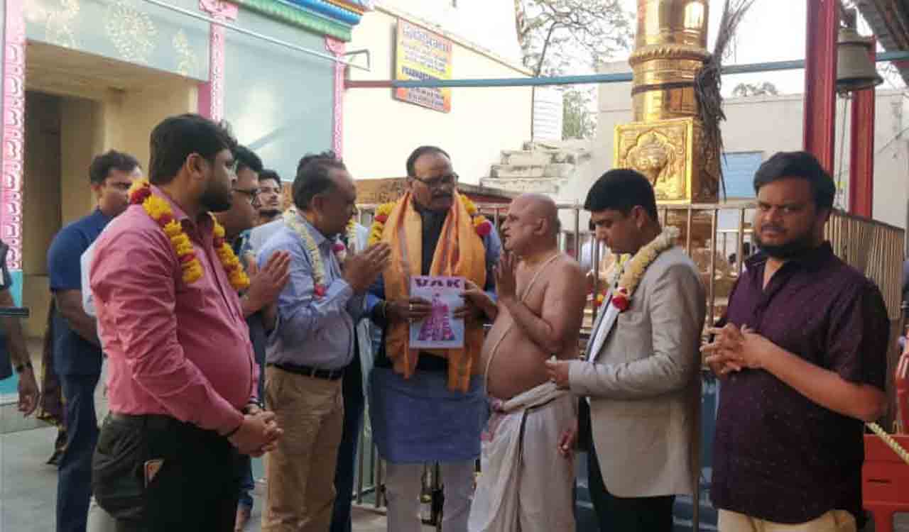 UP Deputy CM Brajesh Pathak visits Chilkur Balaji temple
