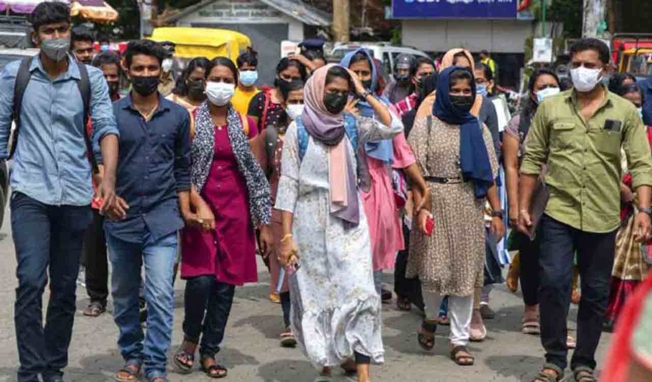 India: Sequencing of 324 Covid samples reveals presence of Omicron variants in community